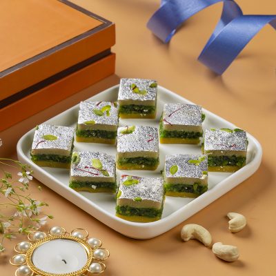 Tiranga Pista Kaju Barfi